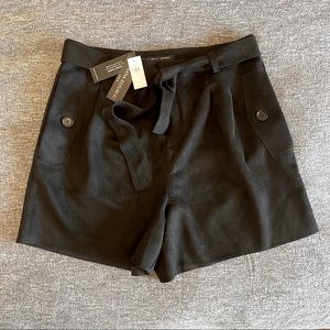BANANA REPUBLIC Shorts